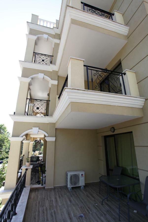 Villa Salena 프리모르스코 외부 사진